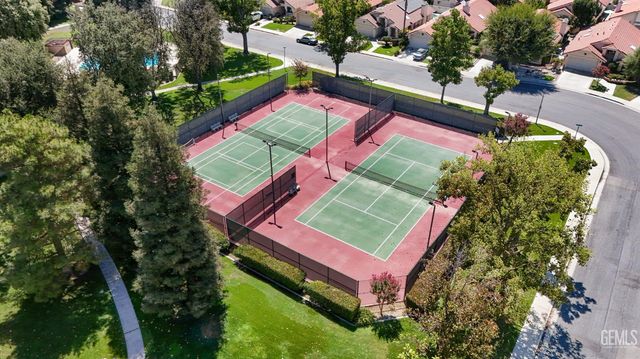 8228 Norfolk Court, Bakersfield, CA 93311