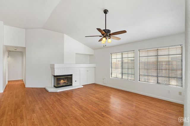 8228 Norfolk Court, Bakersfield, CA 93311