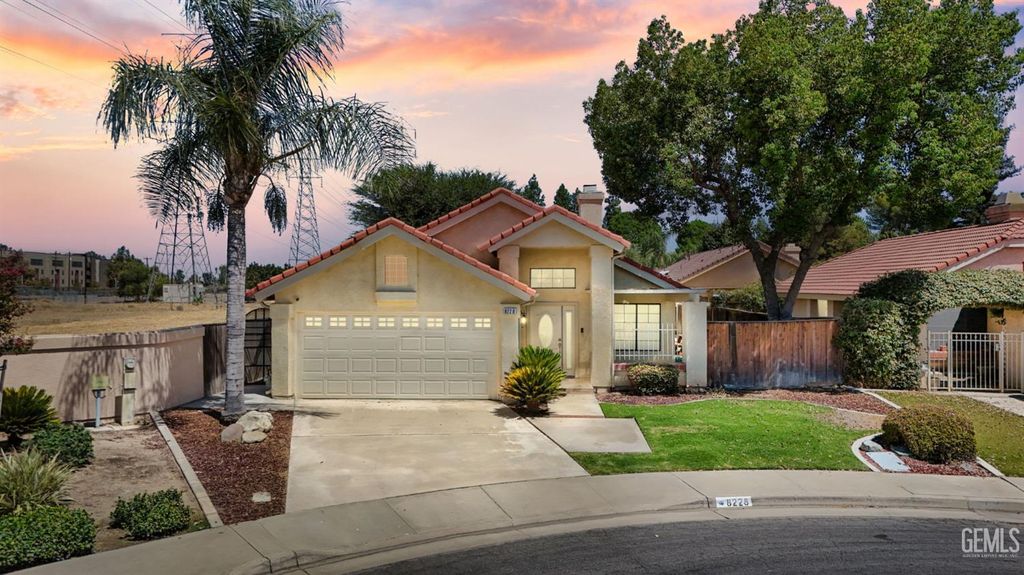 8228 Norfolk Court, Bakersfield, CA 93311