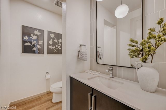 8350 Skye Creek Street, Las Vegas, NV 89166