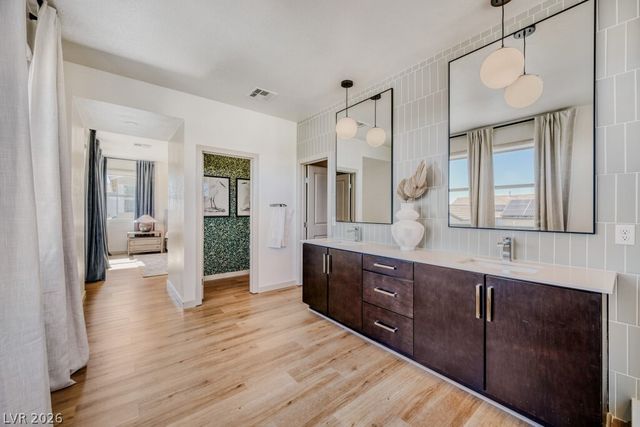 8350 Skye Creek Street, Las Vegas, NV 89166