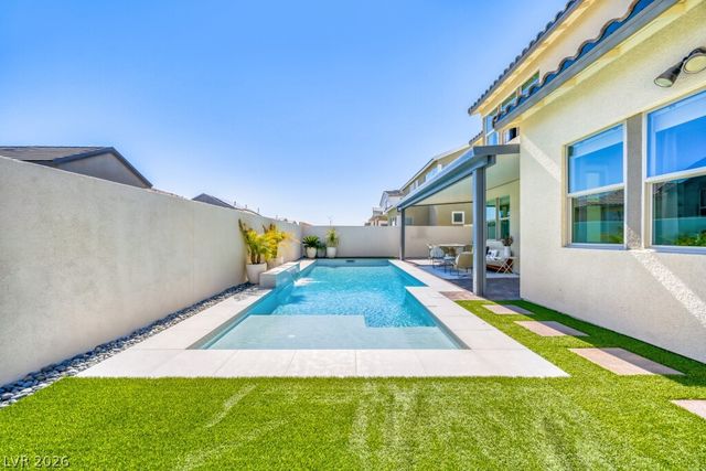 8350 Skye Creek Street, Las Vegas, NV 89166