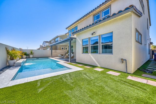 8350 Skye Creek Street, Las Vegas, NV 89166