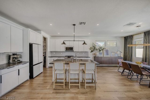 8350 Skye Creek Street, Las Vegas, NV 89166