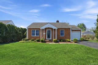 359 Fishel Avenue, Riverhead, NY 11901