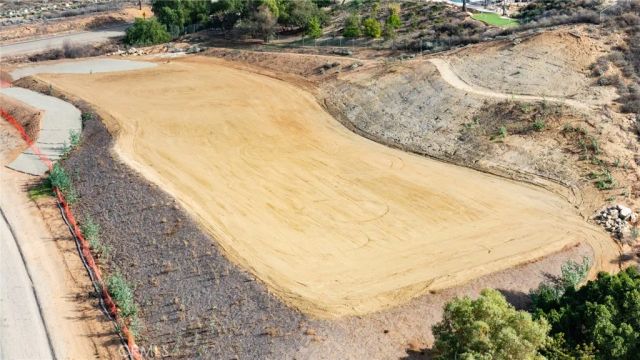 14735 Descanso, Lake Mathews, CA 92570