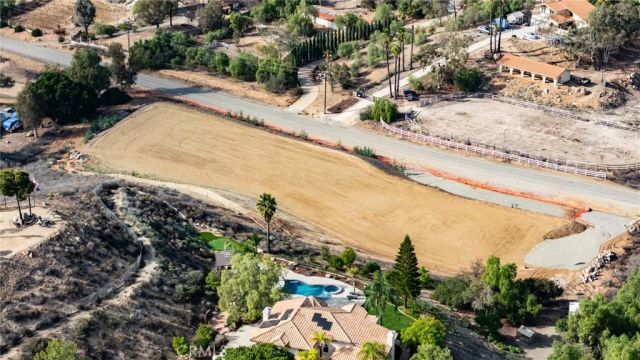 14735 Descanso, Lake Mathews, CA 92570