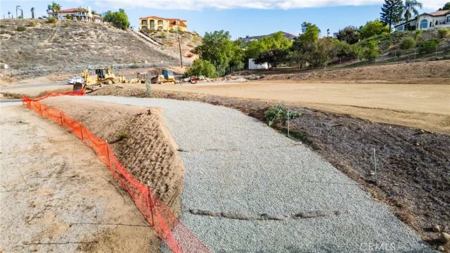 14735 Descanso, Lake Mathews, CA 92570