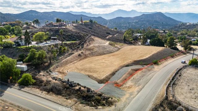 14735 Descanso, Lake Mathews, CA 92570
