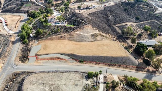 14735 Descanso, Lake Mathews, CA 92570
