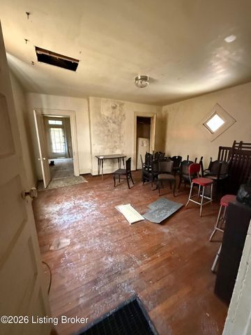 3819 Northwestern Pkwy, Louisville, KY 40212