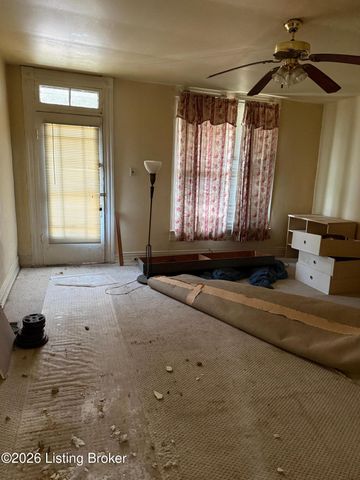 3819 Northwestern Pkwy, Louisville, KY 40212