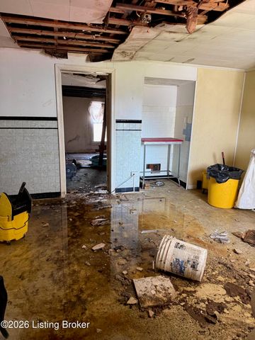 3819 Northwestern Pkwy, Louisville, KY 40212