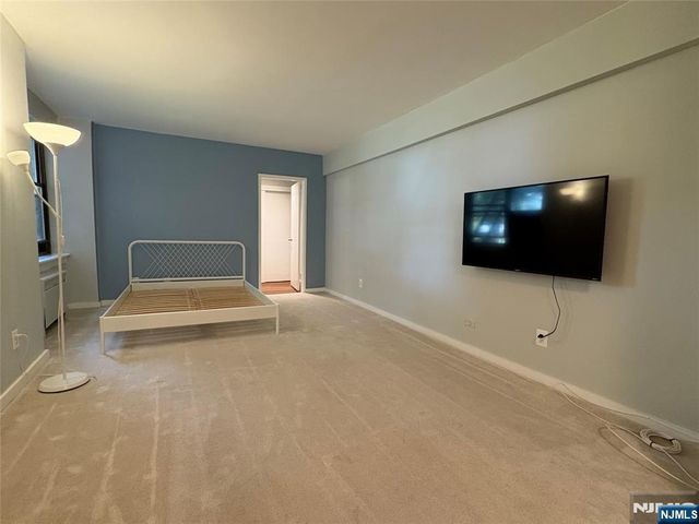 501 Linwood Drive 2D, Fort Lee, NJ 07024