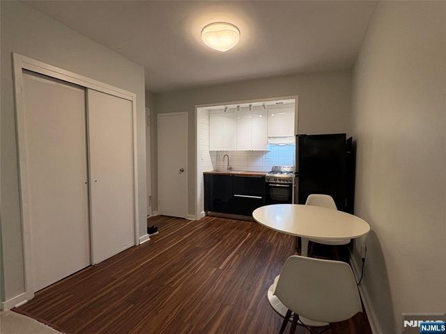 501 Linwood Drive 2D, Fort Lee, NJ 07024