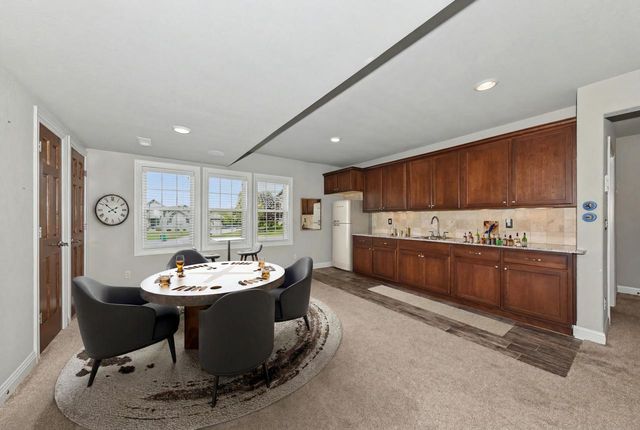N63W13355 Hummingbird WAY, Menomonee Falls, WI 53051