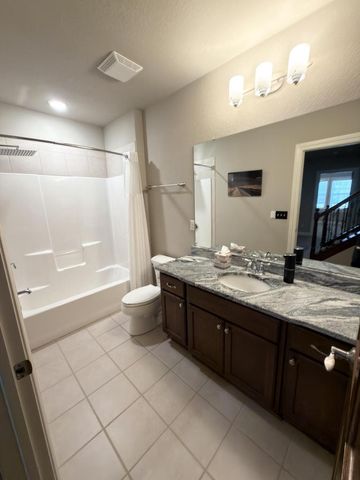 N63W13355 Hummingbird WAY, Menomonee Falls, WI 53051