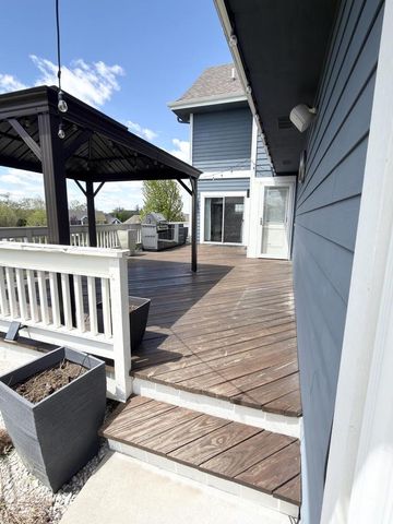 N63W13355 Hummingbird WAY, Menomonee Falls, WI 53051