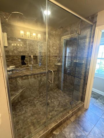 N63W13355 Hummingbird WAY, Menomonee Falls, WI 53051