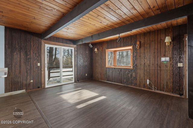 233 W Beaver Avenue, Palmer, AK 99645