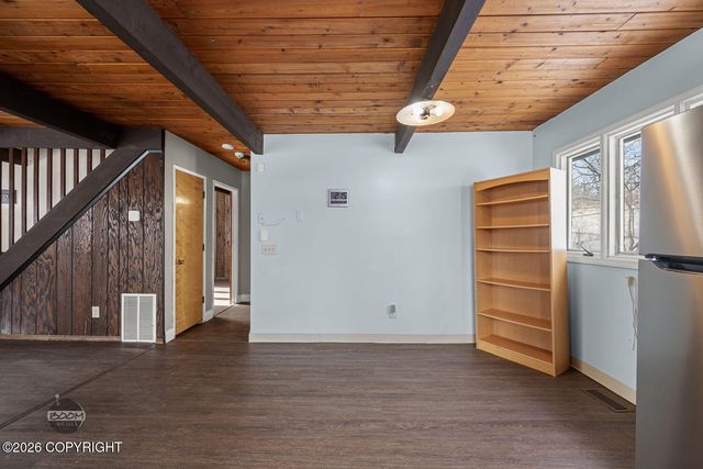 233 W Beaver Avenue, Palmer, AK 99645