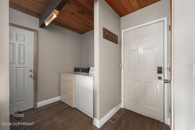 233 W Beaver Avenue, Palmer, AK 99645