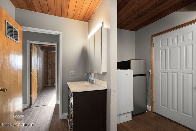 233 W Beaver Avenue, Palmer, AK 99645