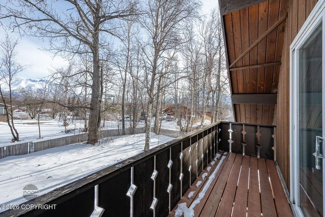 233 W Beaver Avenue, Palmer, AK 99645