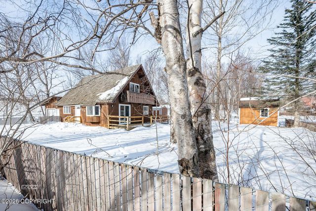 233 W Beaver Avenue, Palmer, AK 99645