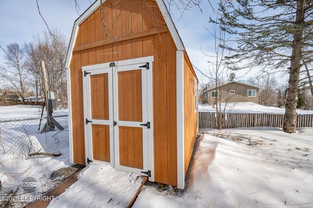 233 W Beaver Avenue, Palmer, AK 99645