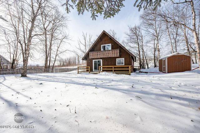 233 W Beaver Avenue, Palmer, AK 99645