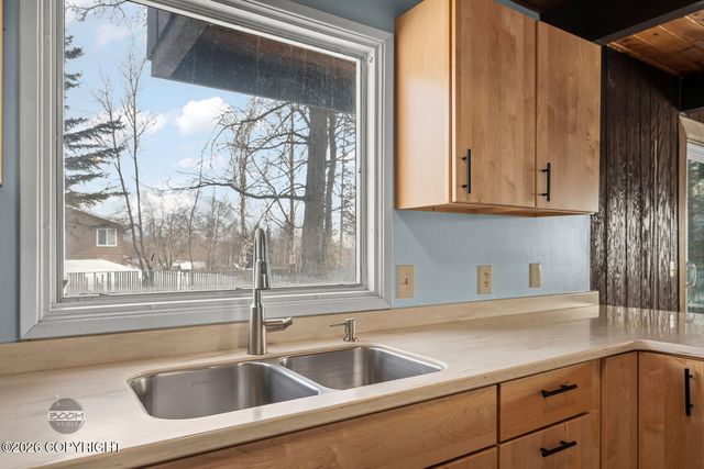 233 W Beaver Avenue, Palmer, AK 99645