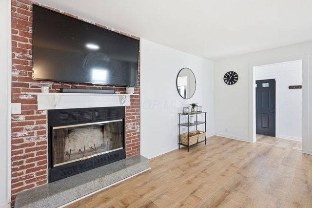 18 E Oak Street, Newark, OH 43055