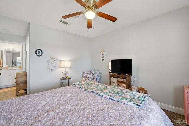 9633 Cobblebrook Dr, Pensacola, FL 32506