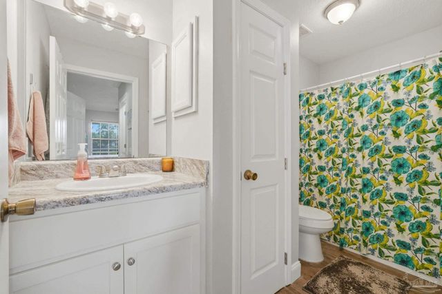 9633 Cobblebrook Dr, Pensacola, FL 32506