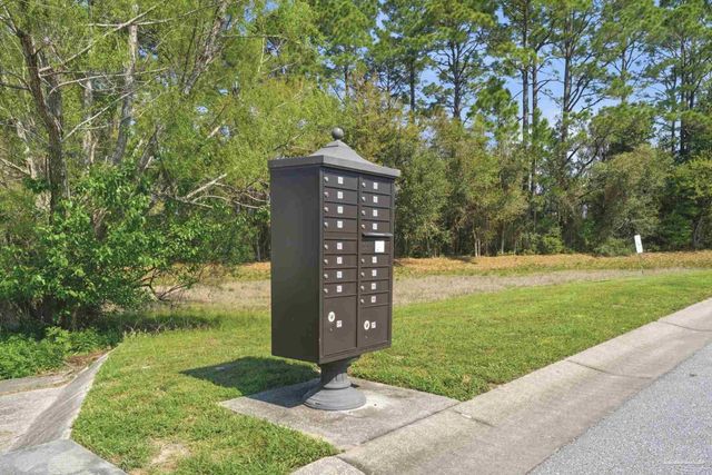 9633 Cobblebrook Dr, Pensacola, FL 32506