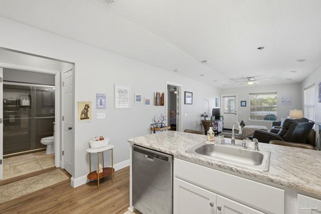 9633 Cobblebrook Dr, Pensacola, FL 32506