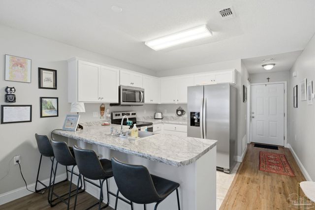 9633 Cobblebrook Dr, Pensacola, FL 32506