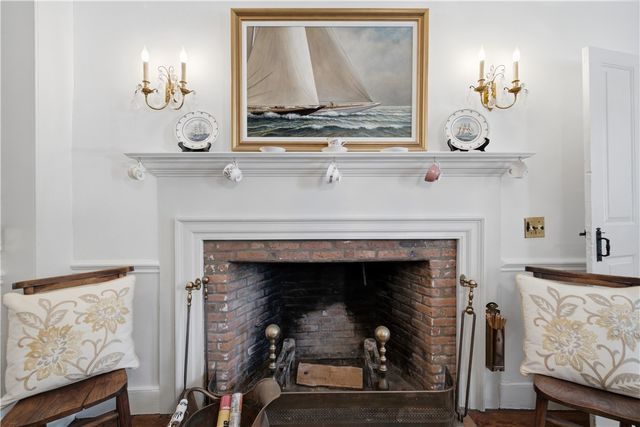152 Main Street, North Kingstown, RI 02852