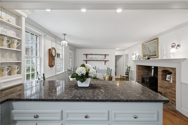 152 Main Street, North Kingstown, RI 02852