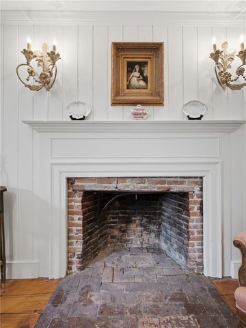 152 Main Street, North Kingstown, RI 02852