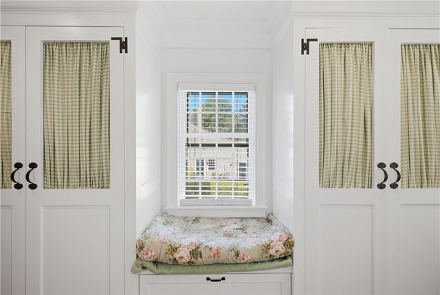 152 Main Street, North Kingstown, RI 02852