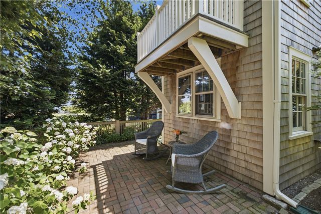 152 Main Street, North Kingstown, RI 02852