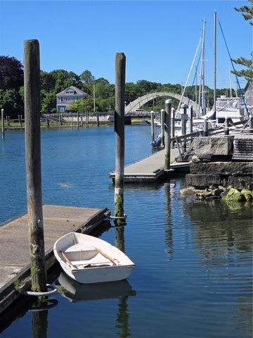 152 Main Street, North Kingstown, RI 02852