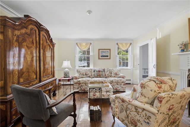 152 Main Street, North Kingstown, RI 02852
