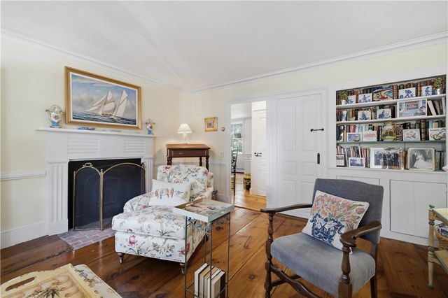 152 Main Street, North Kingstown, RI 02852