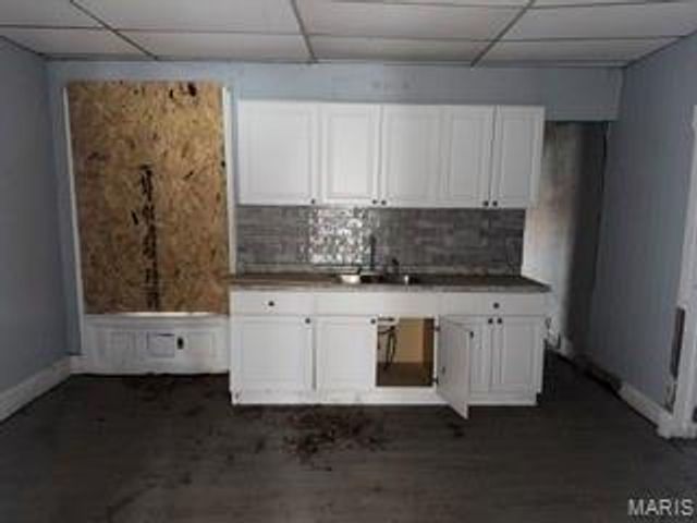5233 Cates Avenue, St Louis, MO 63108