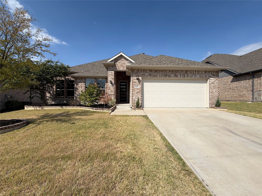 5417 Highview Court, Haltom City, TX 76137 — exterior