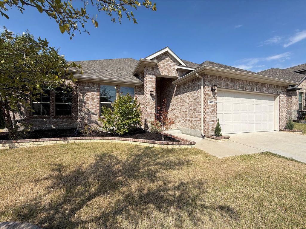 5417 Highview Court, Haltom City, TX 76137 — photo 2
