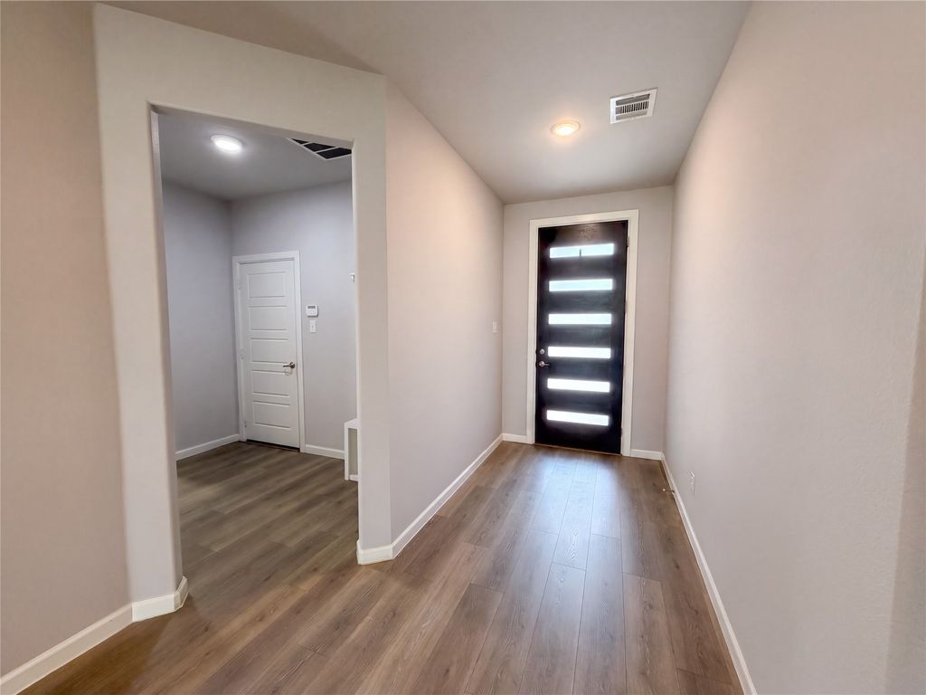 5417 Highview Court, Haltom City, TX 76137 — photo 4